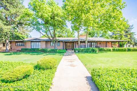 800 W Kentucky Street, Floydada, TX 79235