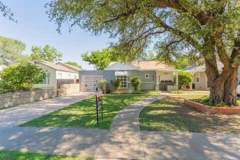 2820 25th Street, Lubbock, TX 79410