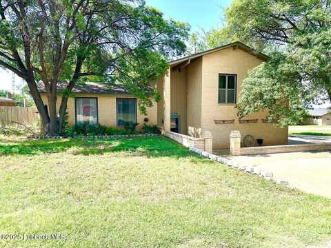 1201 Ebeling Drive, Plainview, TX 79072