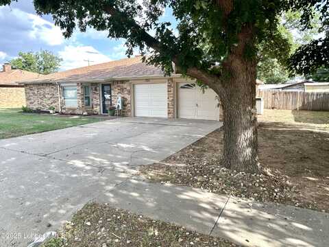 720 14th Street, Shallowater, TX 79363