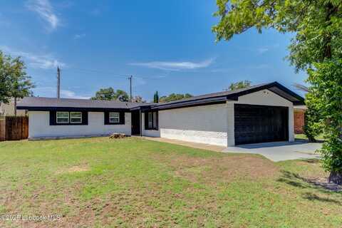 5217 9th Street, Lubbock, TX 79416