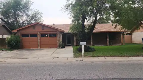 108 W Mayberry St, Laredo, TX 78041