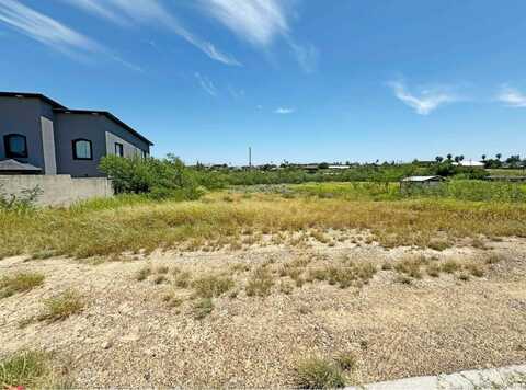 200 Cerrito Dr, Zapata, TX 78076