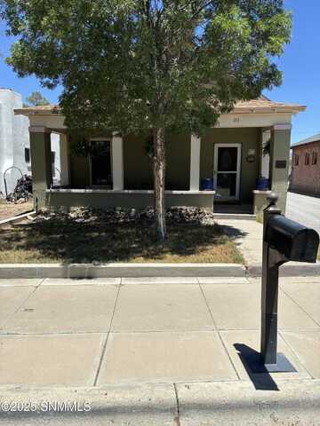 311 S Miranda Street, Las Cruces, NM 88005