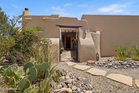5249 Angel Fire Place, Las Cruces, NM 88011