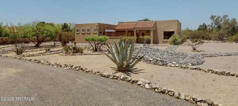 4251 Superstition Drive, Las Cruces, NM 88011