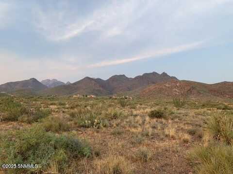 5650 Ladera Canyon Road, Las Cruces, NM 88011