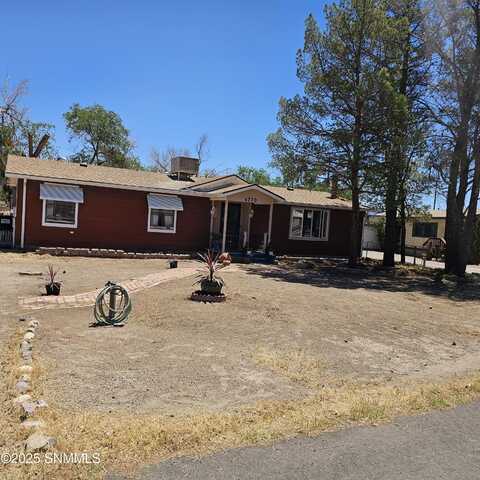 4770 Country Place, Las Cruces, NM 88007