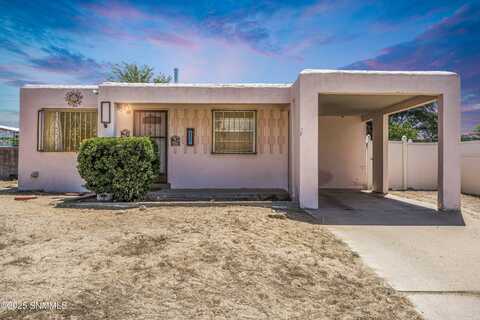 2220 Coleen Court, Las Cruces, NM 88001