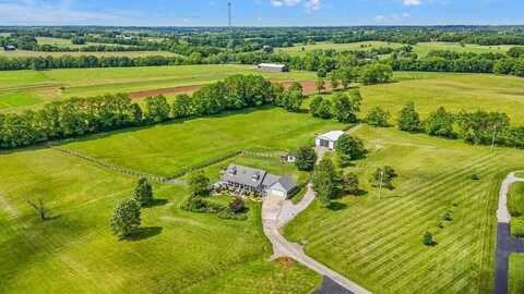 1181 Woodlake Road, Stamping Ground, KY 40379