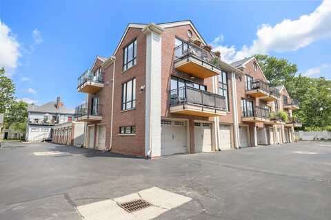 261 South Limestone, Lexington, KY 40508