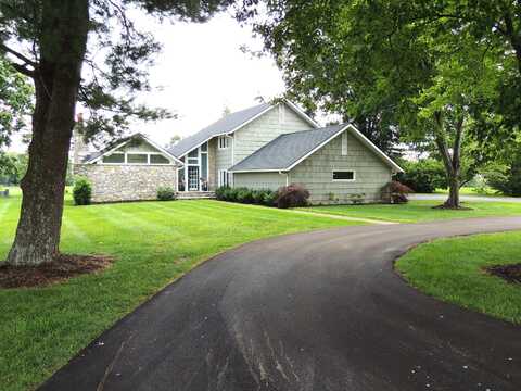 13 Scotland Drive, Frankfort, KY 40601