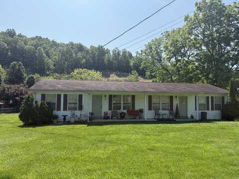3590-3592 191 Highway 191, Campton, KY 41301