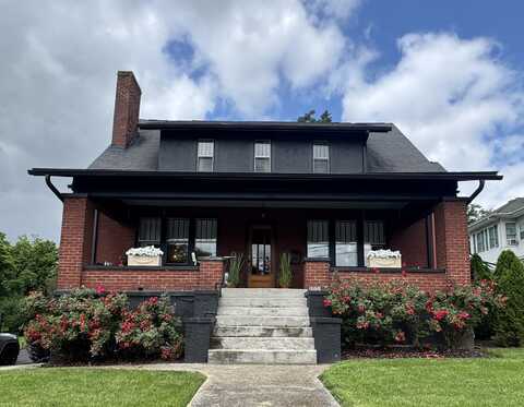 105 Danville Avenue, Stanford, KY 40484
