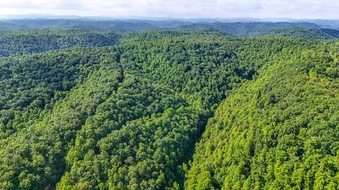9999 Baker Fork Road, Wooton, KY 41776