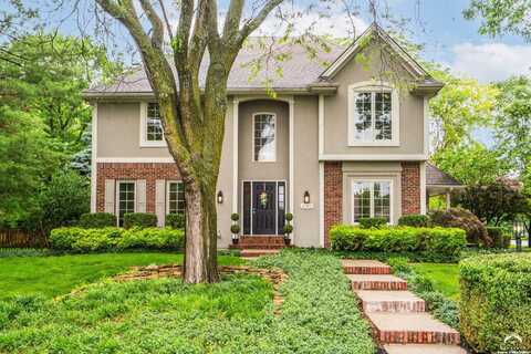 2101 Riviera Drive, Lawrence, KS 66047