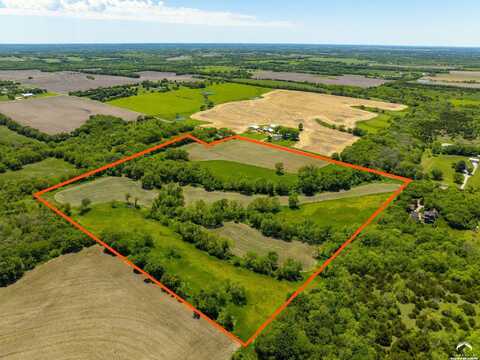 4830 SE Stubbs Road, Tecumseh, KS 66542
