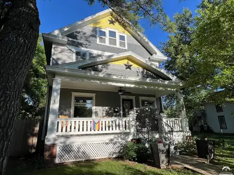 911 Alabama Street, Lawrence, KS 66044