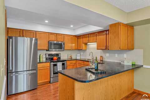 922 Alma Court, Lawrence, KS 66049