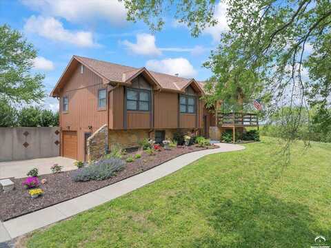 6880 SE US-40 Highway, Tecumseh, KS 66542