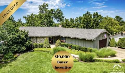 2013 Camelback Drive, Lawrence, KS 66047