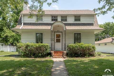 222 New Jersey Avenue, Holton, KS 66436