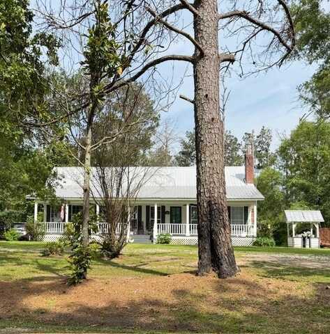 38 Ridge Rd, Seminary, MS 39479