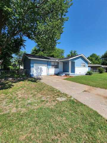 1202 SW 26th Pl, Lawton, OK 73505