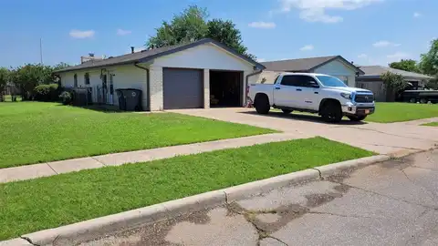 6933 SW Beta Ave, Lawton, OK 73505