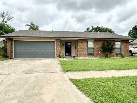 4624 NE Bell Ave, Lawton, OK 73507