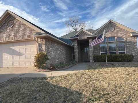 8 NE 48th Pl, Lawton, OK 73507