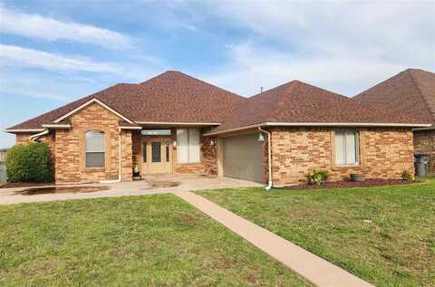 1502 SW 70th St, Lawton, OK 73505