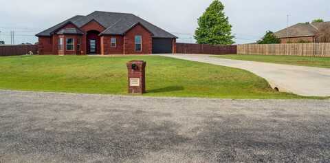 5565 NE Snowy Owl Rd, Elgin, OK 73538