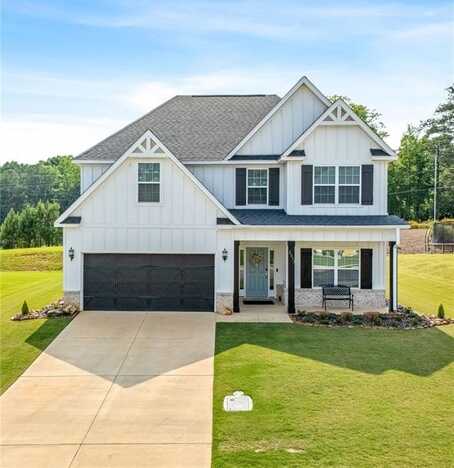 2017 MALLORY LANE, OPELIKA, AL 36804