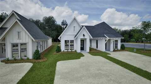 1062 HUNTERS WAY, OPELIKA, AL 36801