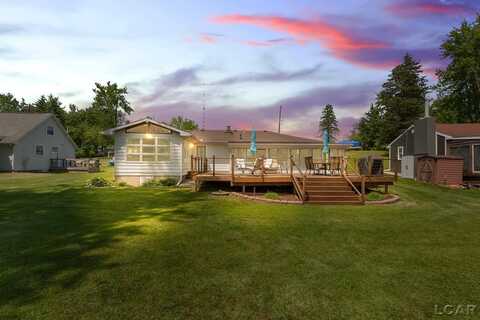 13673 Young, Hudson, MI 49247