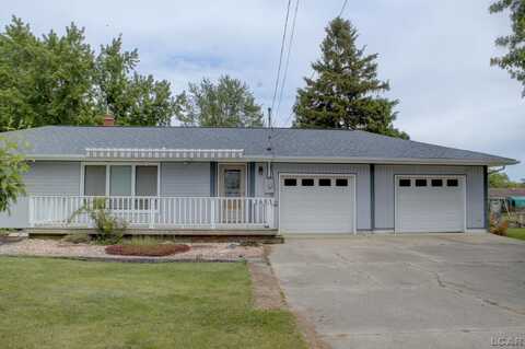 2683 Elmwood, Adrian, MI 49221