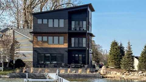 8676 Cherry Point, Manitou Beach, MI 49253
