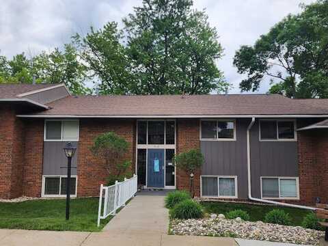 801 E 15th, Yankton, SD 57078