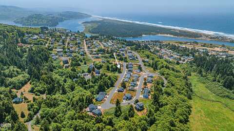 63 Lahaina Loop, Pacific City, OR 97135
