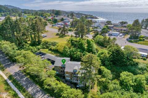425 SE Shell Avenue, #4, Depoe Bay, OR 97341
