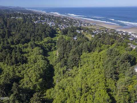 TL10400 NE Sal La Sea, Lincoln City, OR 97367