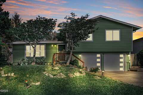 728 NE Benton, Newport, OR 97365