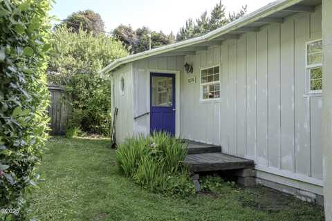 10076 NW Swallow, Seal Rock, OR 97376