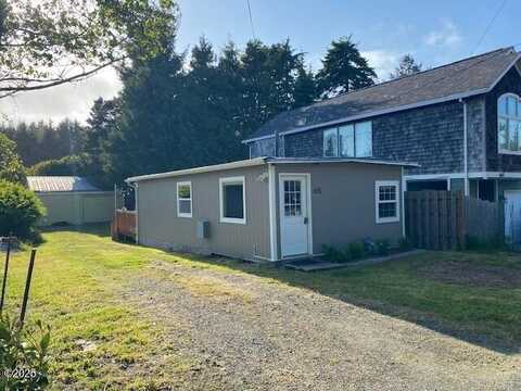 681 SE Neptune, Lincoln City, OR 97367