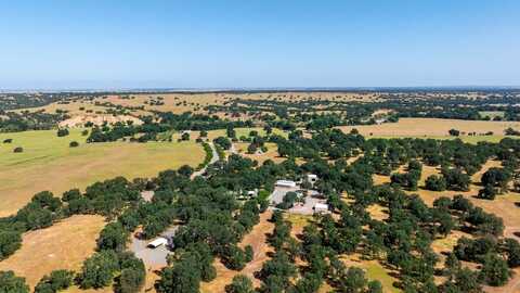 18045 Red Bank Road, Red Bluff, CA 96080