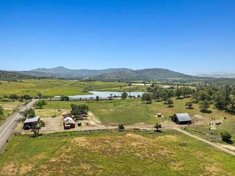 151 Hammel Rd, Eagle Point, OR 97524