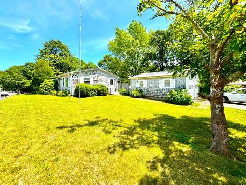 299 Franklin Street, Vineyard Haven, MA 02568