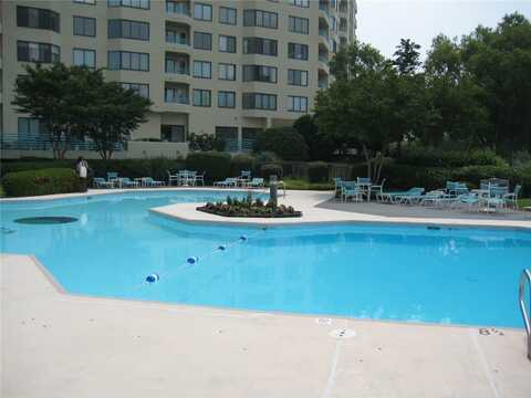 7505 River Rd Unit#4D, Newport News, VA 23607