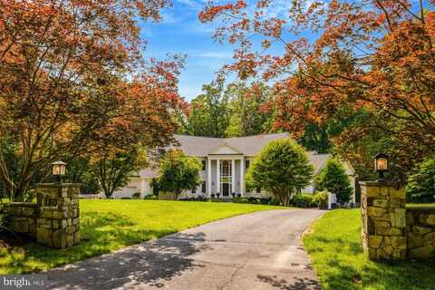 180 RIVER PARK DR, GREAT FALLS, VA 22066